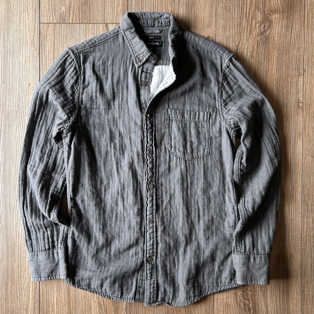 Treasure & Bond | Flannel Lined Slim Fit Casual Gray Shirt (Small) - Picture 2 of 12